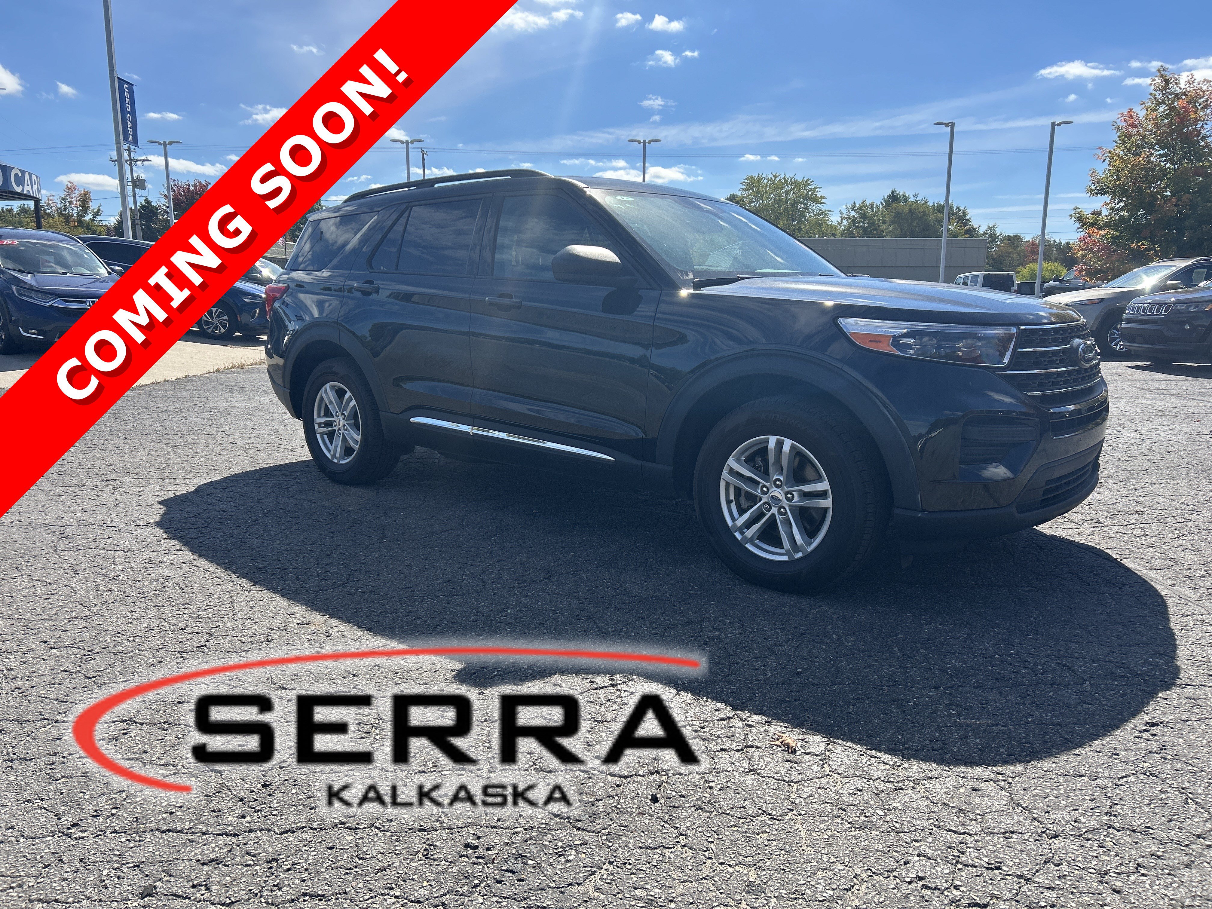 Used 2023 Ford Explorer XLT AWD/4WD image 1
