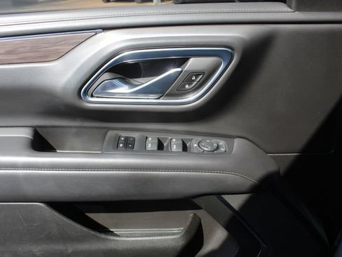 Used 2021 Chevrolet Tahoe Z71 w/ Rear Media and Nav Package AWD/4WD image 31