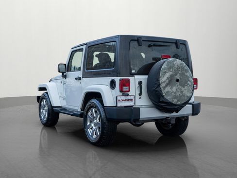 Used 2015 Jeep Wrangler Sahara image 5