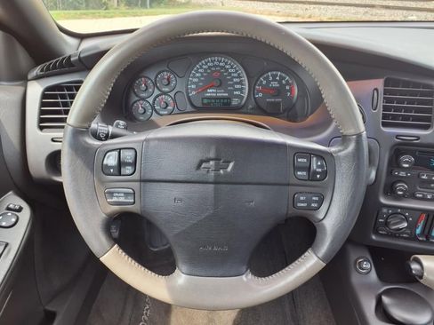 Used 2002 Chevrolet Monte Carlo SS w/ Pace Car Replica Pkg image 25