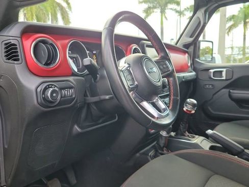 Used 2021 Jeep Wrangler Unlimited Rubicon AWD/4WD image 13