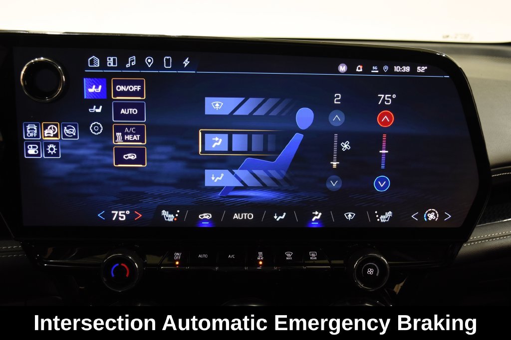 Used 2024 Chevrolet Blazer EV LT AWD/4WD image 25