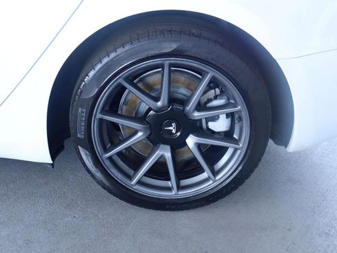 Used 2023 Tesla Model 3 Standard Range RWD image 11