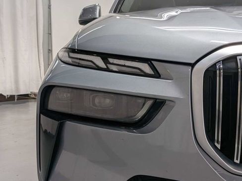 Used 2024 BMW X7 xDrive40i w/ M Sport Package AWD/4WD image 29