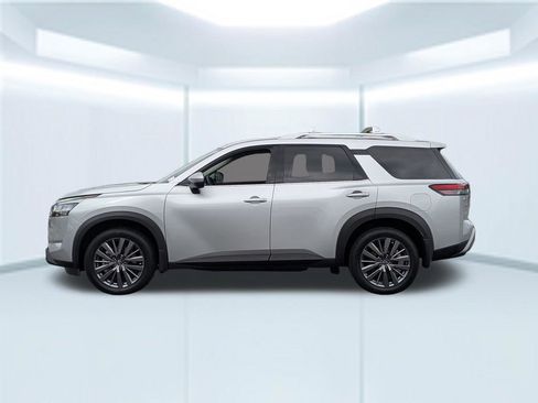 Used 2024 Nissan Pathfinder SL w/ SL Premium Package image 13