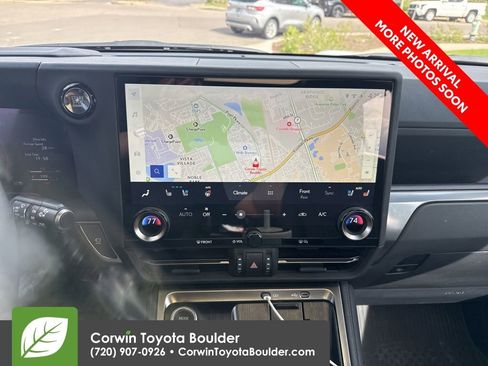 Used 2024 Lexus GX 550 w/ Accessory Package (2T) AWD/4WD image 14