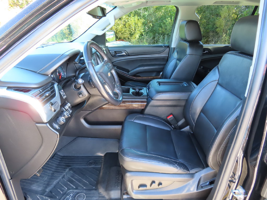 Used 2020 Chevrolet Suburban LT AWD/4WD image 31