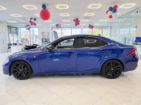 Used 2020 Lexus IS 300 F Sport w/ Blackline Edition AWD/4WD image 4