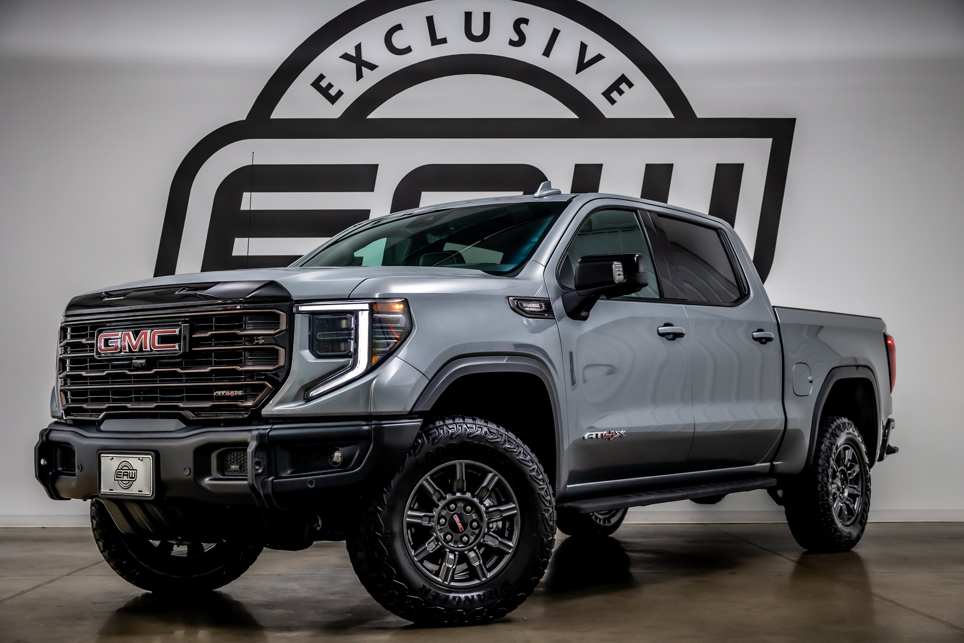 Used 2026 GMC Sierra 1500 AT4X AWD/4WD image 1