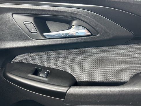 Used 2021 Chevrolet TrailBlazer LT w/ Convenience Package image 17