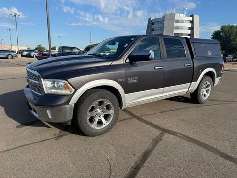 Used 2014 RAM 1500 Laramie w/ Convenience Group AWD/4WD image 6