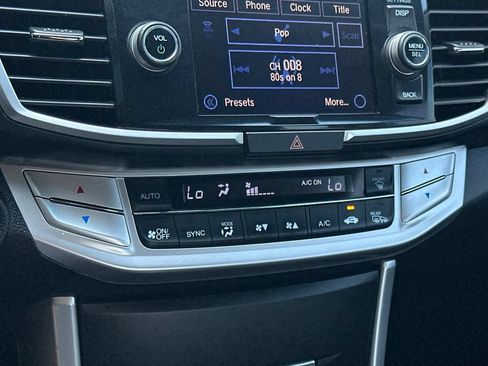 Used 2015 Honda Accord EX-L image 18