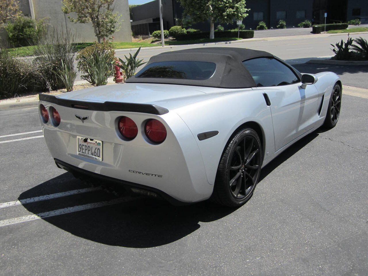 Used 2009 Chevrolet Corvette Convertible w/ Preferred Equipment Group RWD image 3