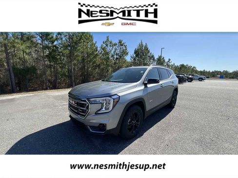Used 2024 GMC Terrain AT4 AWD/4WD image 1