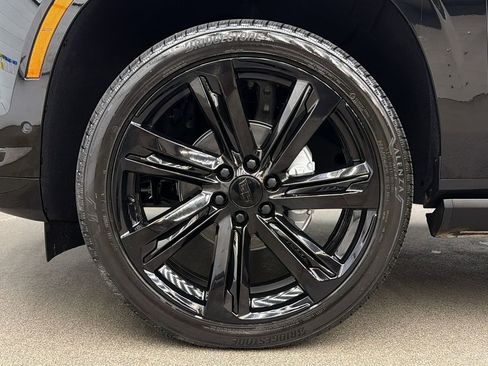 Used 2026 Cadillac Escalade Platinum Sport AWD/4WD image 9