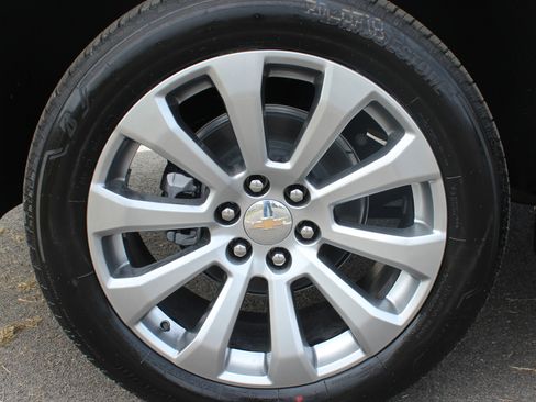 New 2026 Chevrolet Tahoe Premier image 24