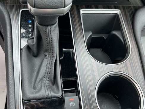 Certified 2023 Toyota Sienna Platinum AWD/4WD image 31
