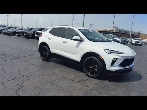 Certified 2024 Buick Encore GX Sport Touring w/ Comfort Package FWD image 2