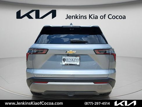 Used 2025 Chevrolet Equinox LT w/ Convenience Package II AWD/4WD image 6