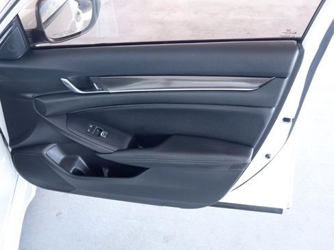 Used 2019 Honda Accord Sport image 37