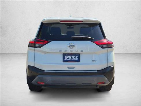 Used 2021 Nissan Rogue SV FWD image 7