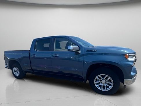 Used 2024 Chevrolet Silverado 1500 LT AWD/4WD image 8