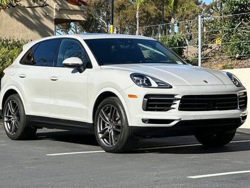 Used 2022 Porsche Cayenne image 7