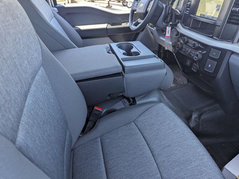 New 2024 Ford F550 4x4 SuperCab Super Duty image 12