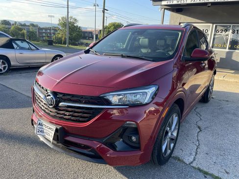 Used 2021 Buick Encore GX Select w/ Sport Touring Package FWD image 2