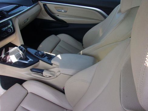 Used 2017 BMW 430i Convertible image 10