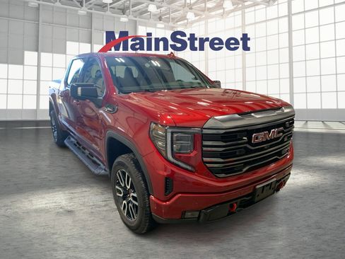 Used 2023 GMC Sierra 1500 AT4 w/ AT4 Premium Package image 8
