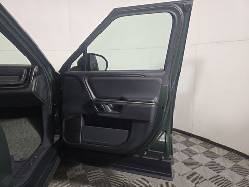 Used 2022 Rivian R1S Launch Edition image 18