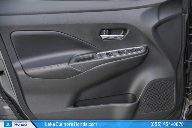Used 2024 Nissan Versa SR FWD image 14