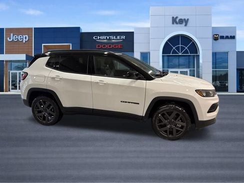 New 2026 Jeep Compass Limited w/ Sun, Sound & Navigation Group AWD/4WD image 8