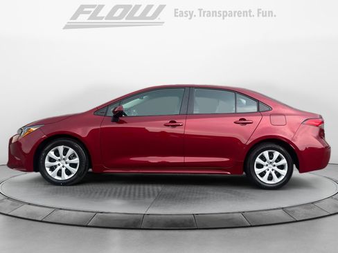 Used 2026 Toyota Corolla LE FWD image 5