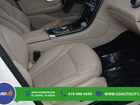 Used 2019 Mercedes-Benz GLC 300 image 8