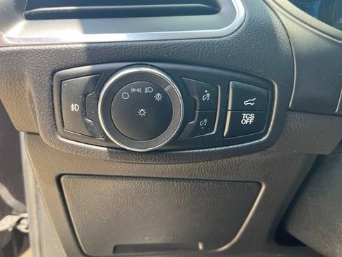 Used 2024 Ford Edge Titanium AWD/4WD image 6