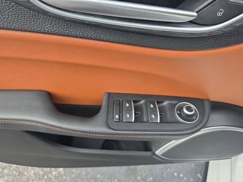 Used 2019 Alfa Romeo Giulia w/ Quick Order Package 22K Sport image 17