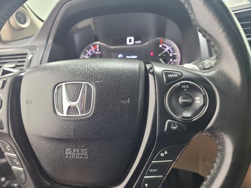 Used 2016 Honda Pilot Touring image 35