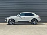 Used 2025 Porsche Macan image 2