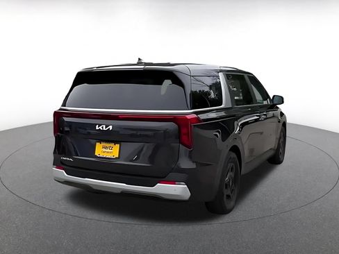 Used 2026 Kia Carnival FWD image 15