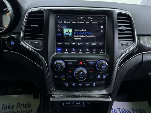 Used 2018 Jeep Grand Cherokee Trailhawk w/ Trailhawk Luxury Group AWD/4WD image 22
