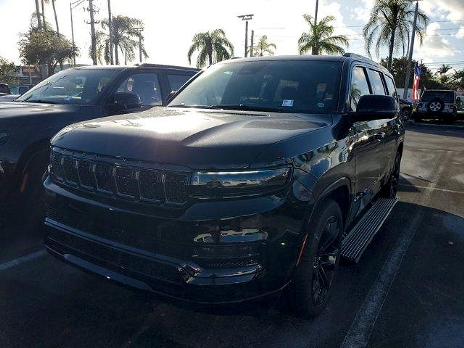 New 2023 Jeep Grand Wagoneer Series II w/ Quick Order Packagew 28T AWD/4WD image 2