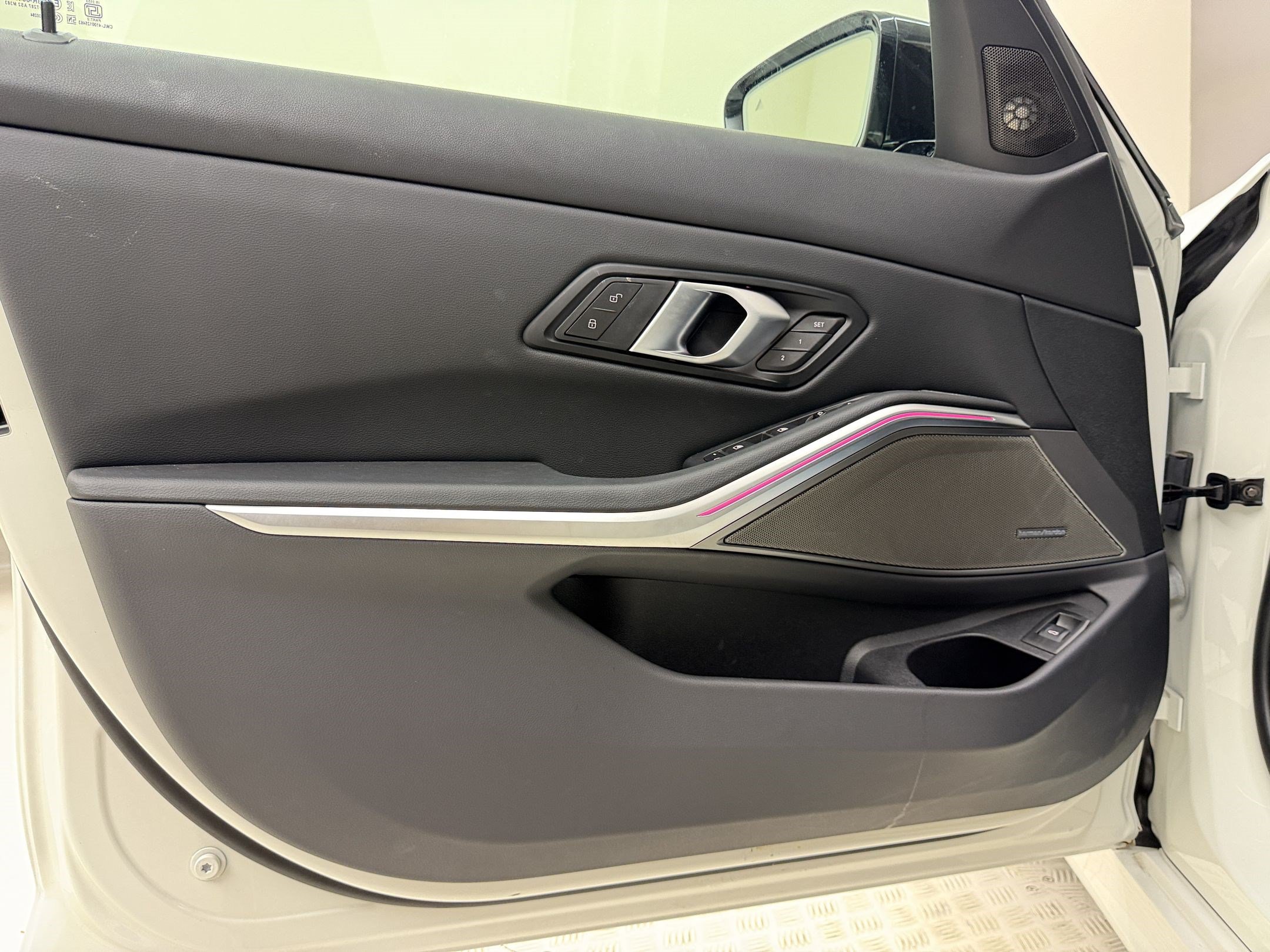 Used 2026 BMW 330i Sedan w/ M Sport Package RWD image 14