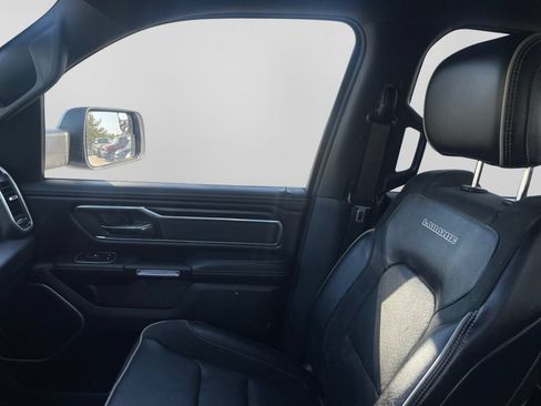 Used 2023 RAM 1500 Laramie AWD/4WD image 29