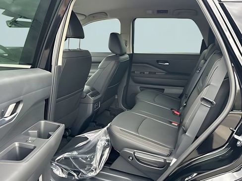 New 2026 Nissan Pathfinder SL AWD/4WD image 13