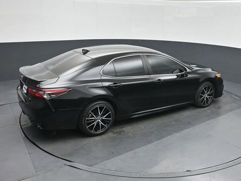 Used 2024 Toyota Camry SE FWD image 32