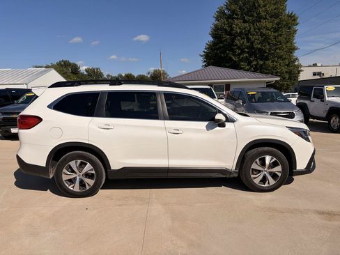 Used 2023 Subaru Ascent Premium w/ Convenience Package AWD/4WD image 4