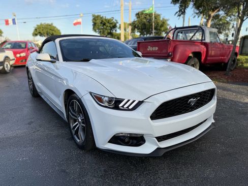 Used 2016 Ford Mustang Premium image 19