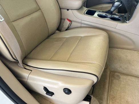 Used 2018 Jeep Grand Cherokee Overland image 27